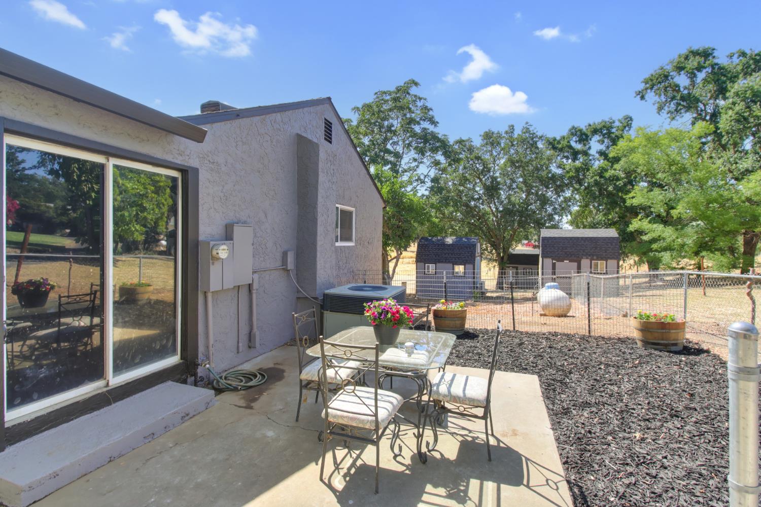 Wilton, California, 95693, United States, 3 Bedrooms Bedrooms, ,2 BathroomsBathrooms,Residential,For Sale,1901221