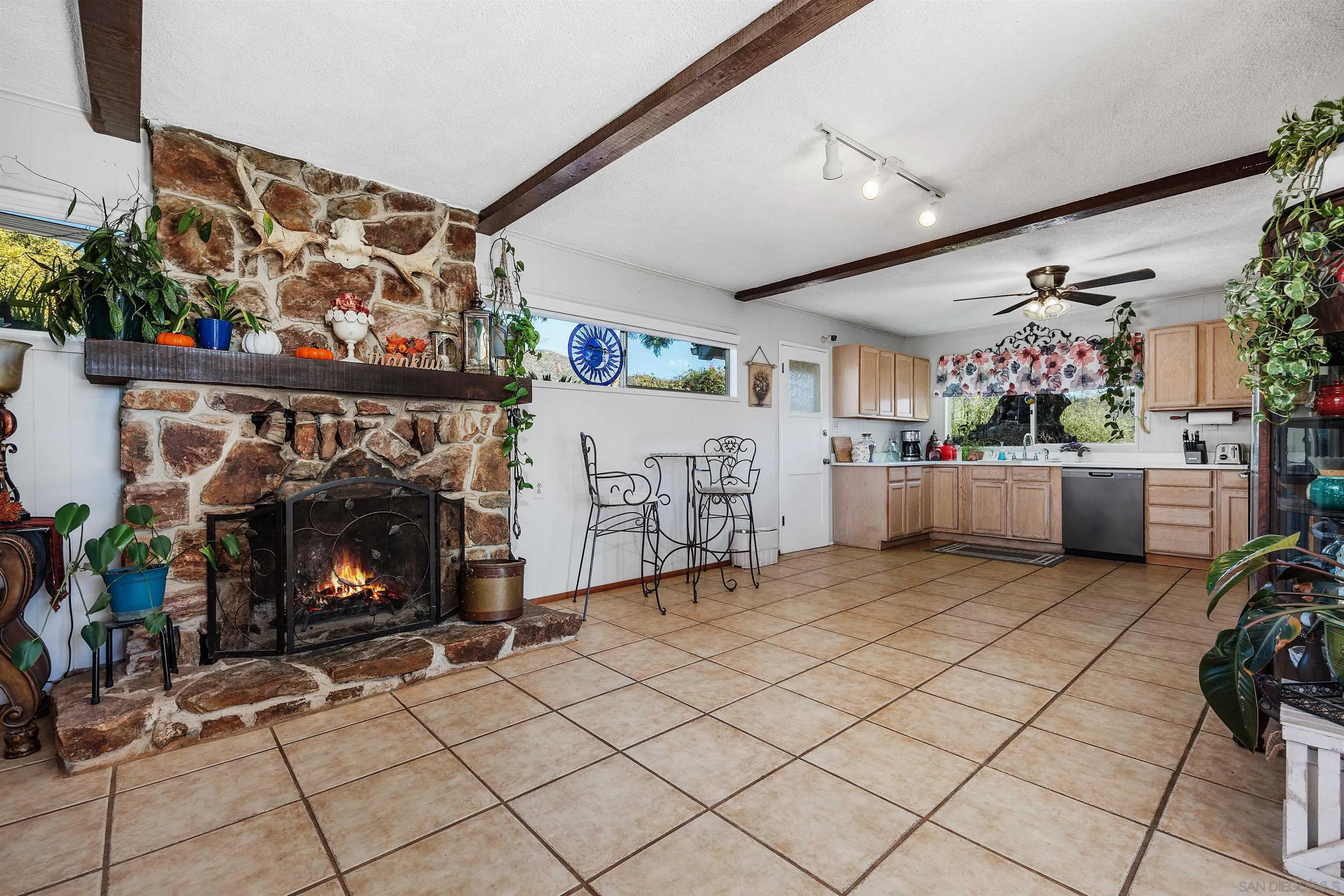 Valley Center, California, 92082, United States, 2 Bedrooms Bedrooms, ,3 BathroomsBathrooms,Residential,For Sale,1988929