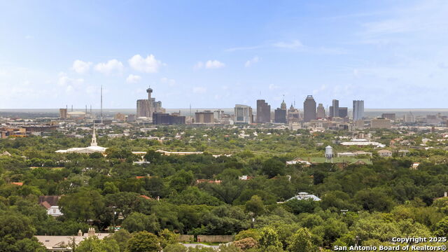 San Antonio, Texas, 78212, United States, 5 Bedrooms Bedrooms, ,4 BathroomsBathrooms,Residential,For Sale,1895451