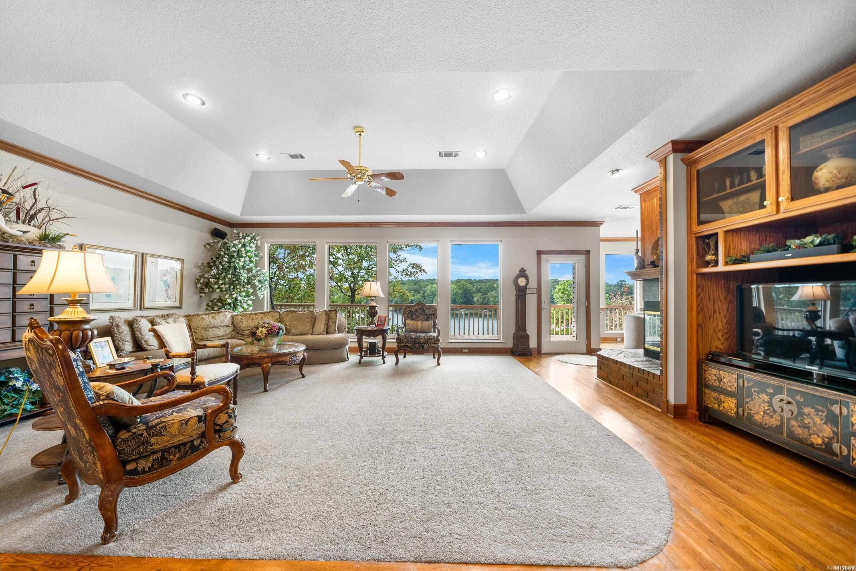 Hot Springs, Arkansas, 71913, United States, 4 Bedrooms Bedrooms, ,3 BathroomsBathrooms,Residential,For Sale,1983883