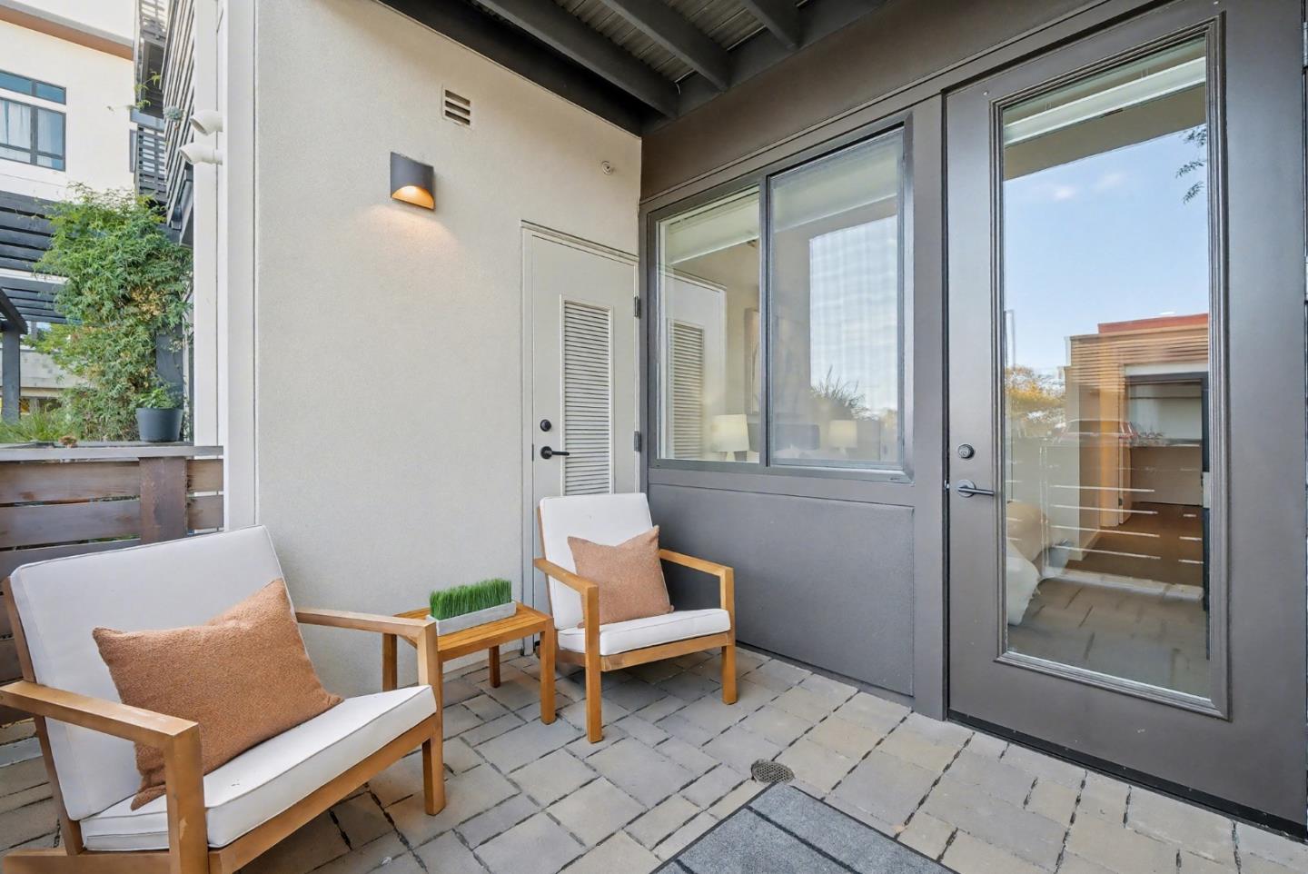 Belmont, California, 94002, United States, 3 Bedrooms Bedrooms, ,3 BathroomsBathrooms,Residential,For Sale,1989509