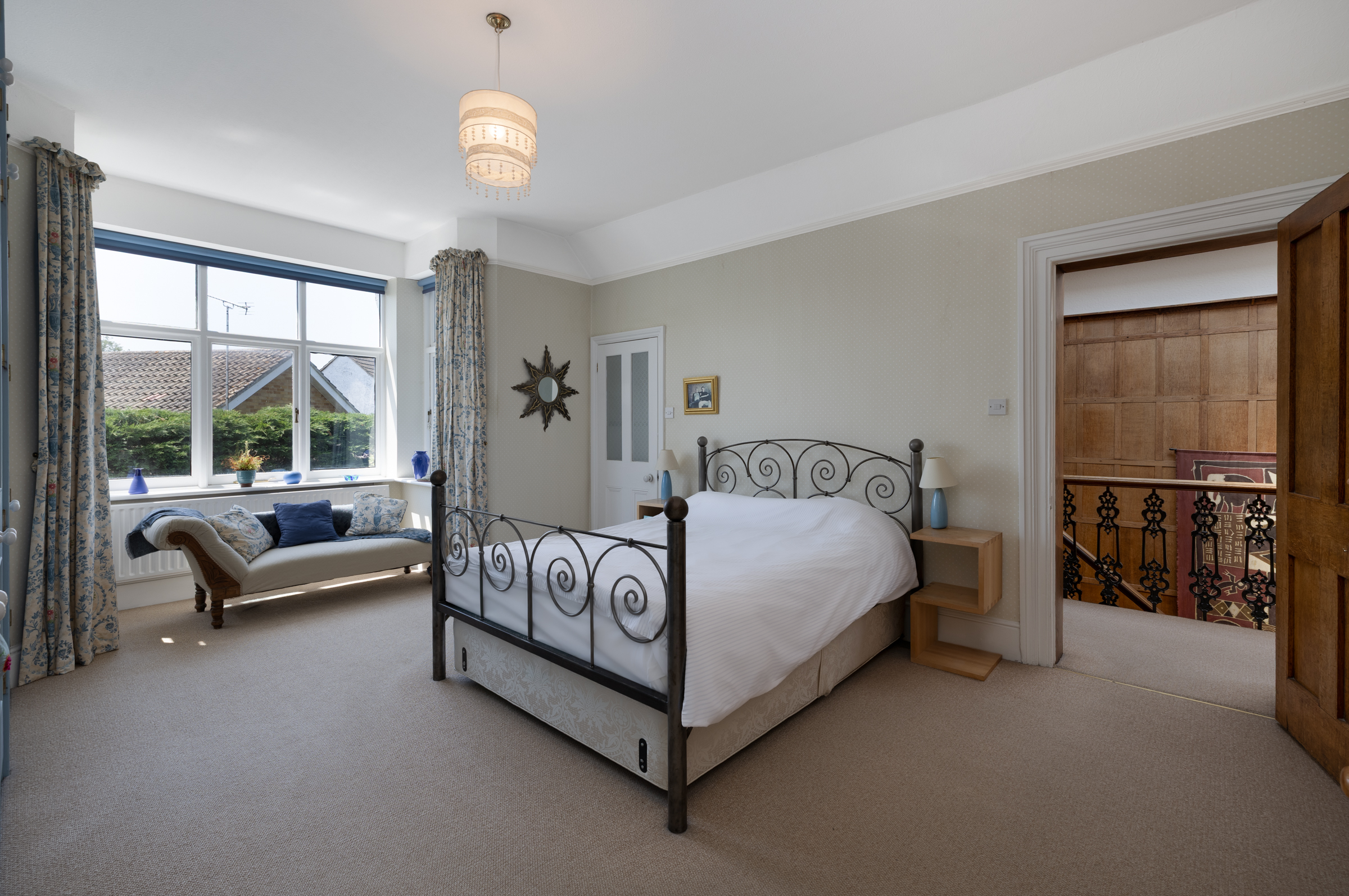  A Detached Victorian House on a Generous Plot in Teddington - 物件實景