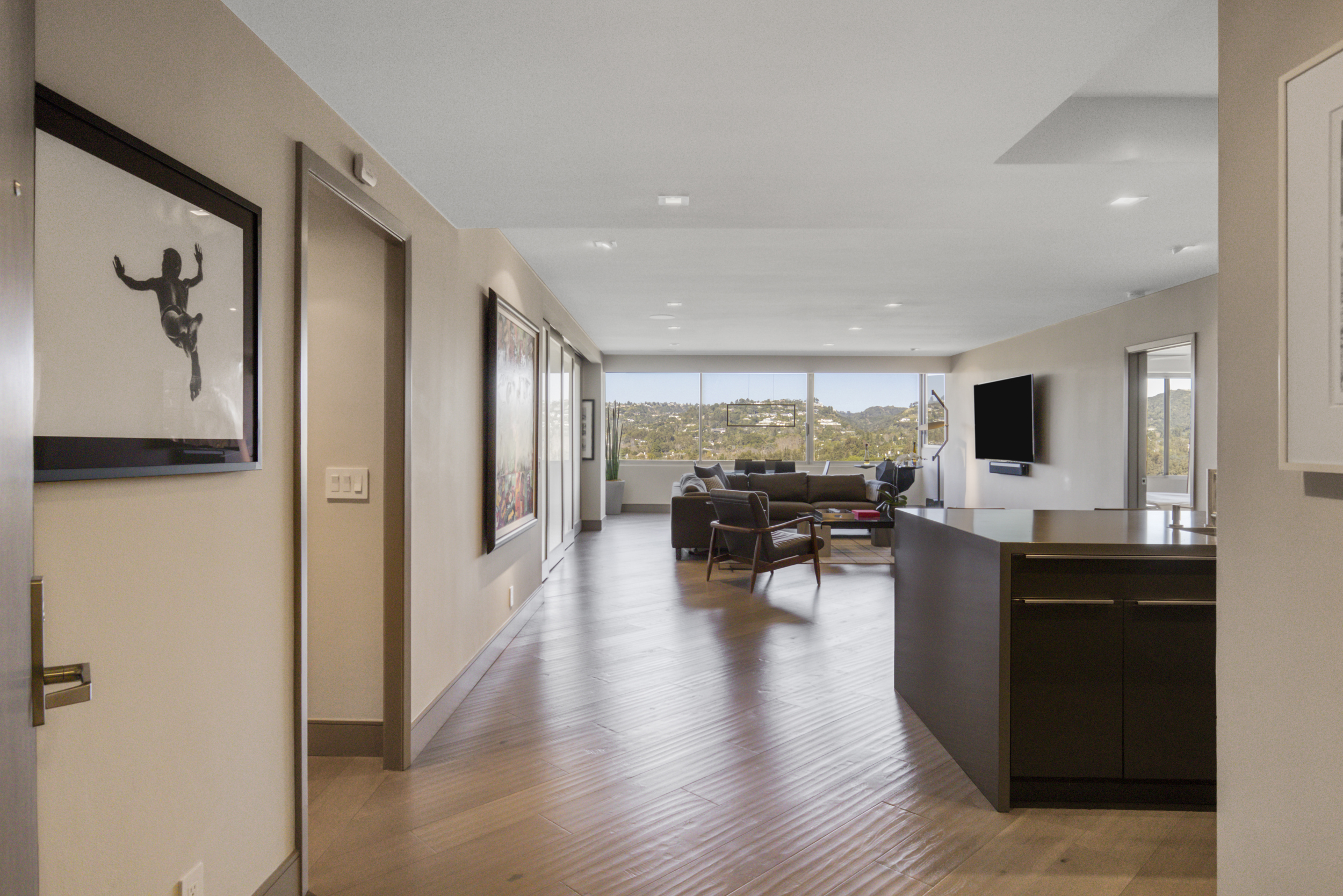  865 Comstock Ave - 物件實景