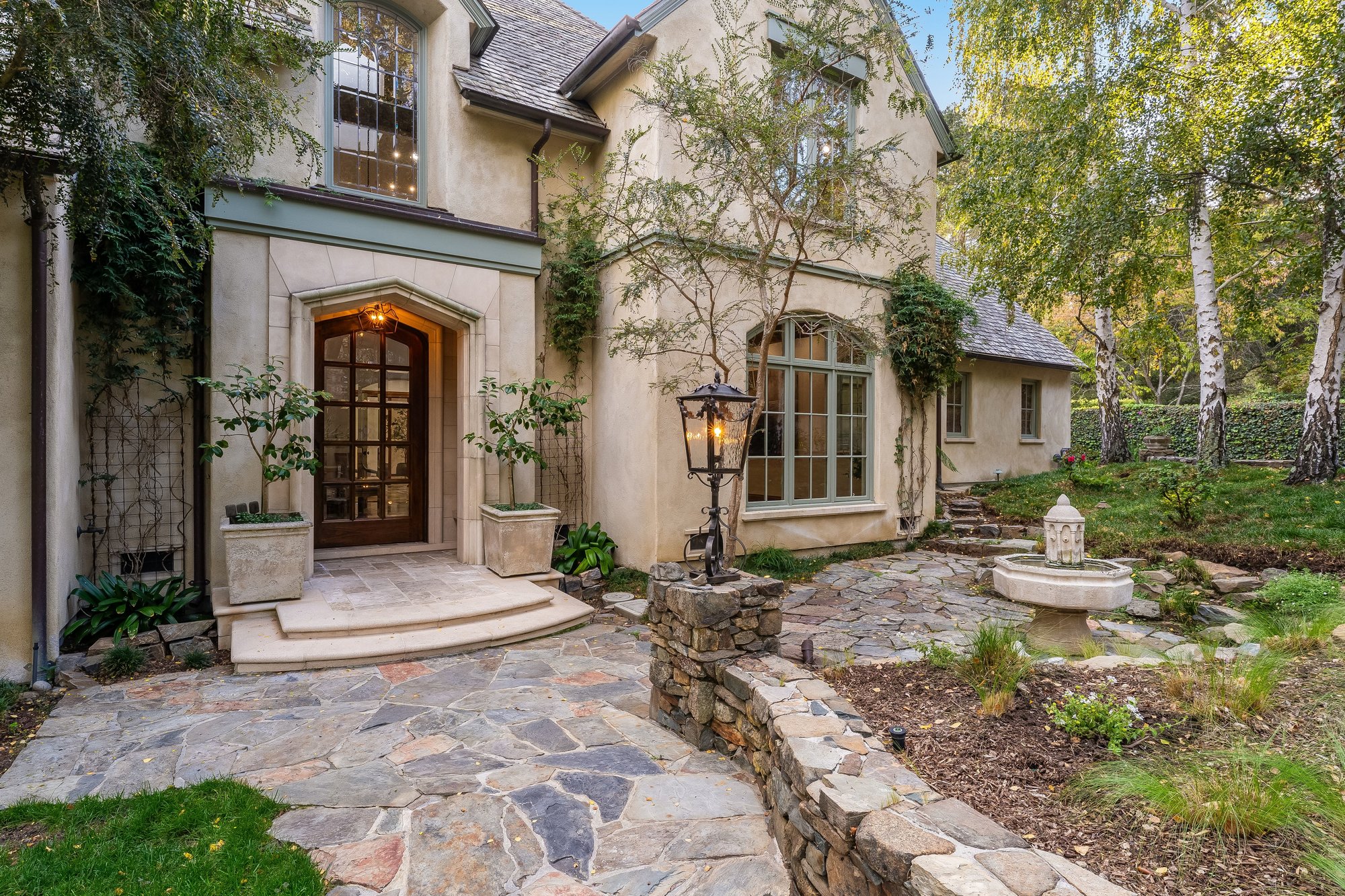  Timeless Elegance in Lower Hillsborough - 物件實景