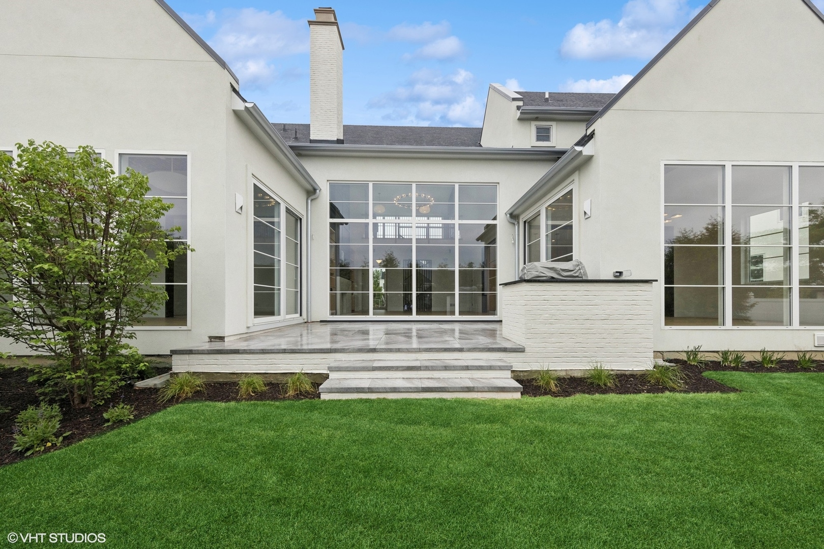 Hinsdale, Illinois, 60521, United States, 5 Bedrooms Bedrooms, ,6 BathroomsBathrooms,Residential,For Sale,1826886
