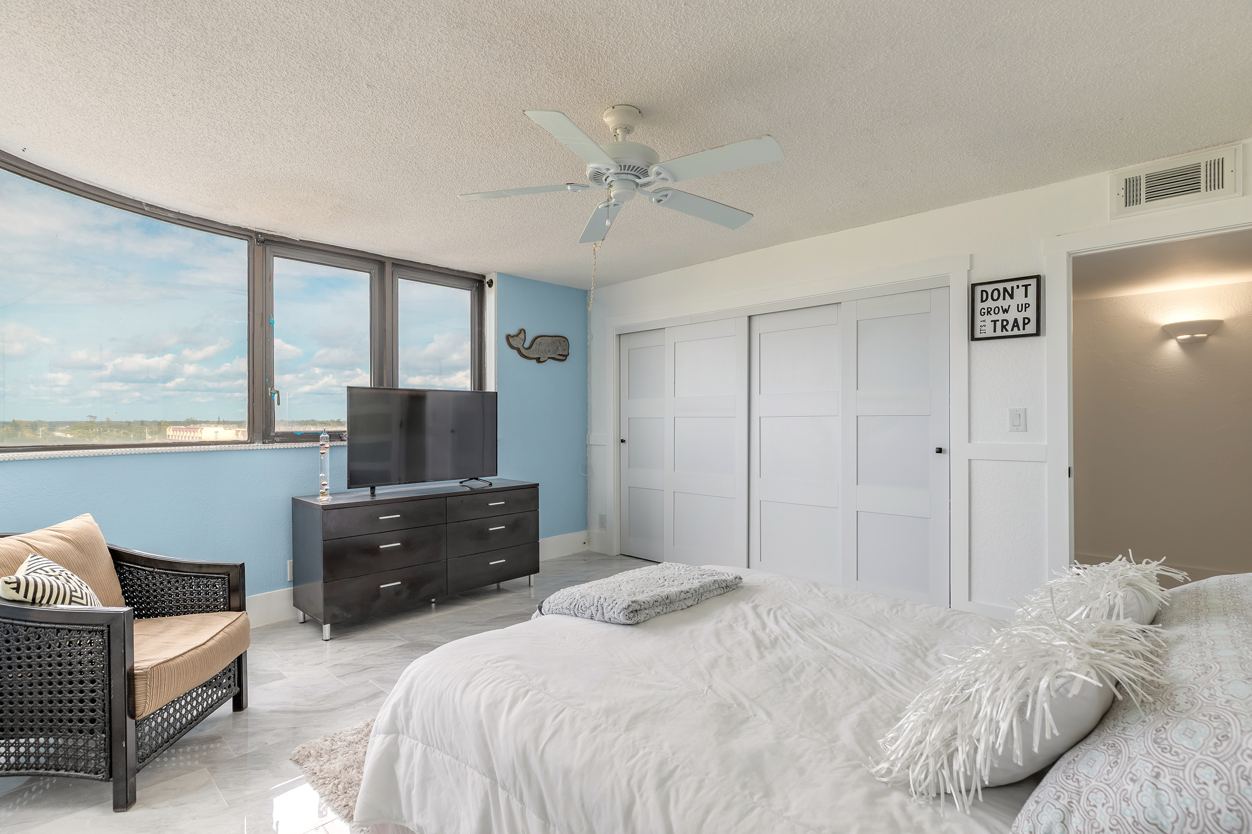 Daytona Beach, Florida, 32118, United States, 3 Bedrooms Bedrooms, ,2 BathroomsBathrooms,Residential,For Sale,1981159