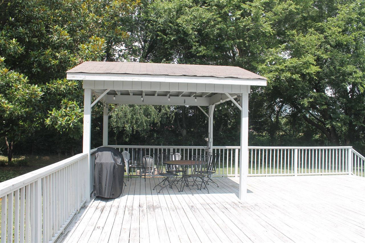 Alvaton, Kentucky, 42122, United States, 5 Bedrooms Bedrooms, ,4 BathroomsBathrooms,Residential,For Sale,1908612