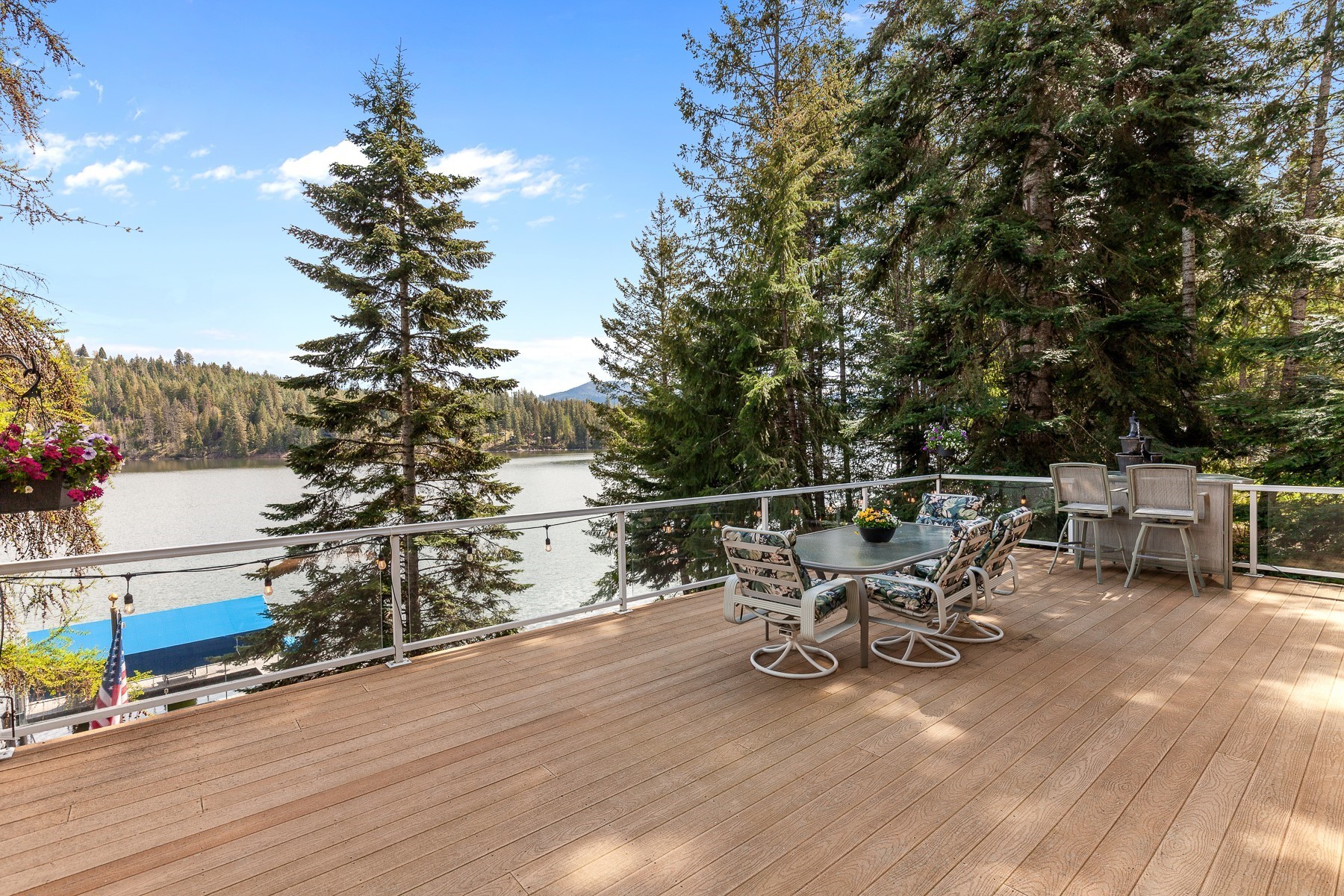  Hayden Lake Year Round Waterfront Living - 物件實景