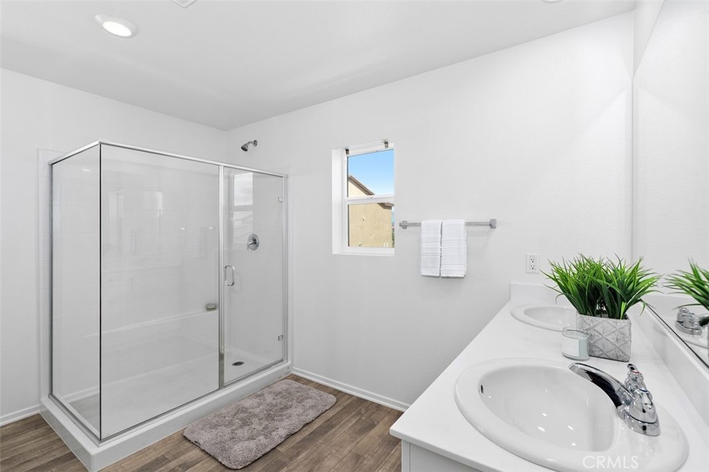 Winchester, California, 92596, United States, 5 Bedrooms Bedrooms, ,3 BathroomsBathrooms,Residential,For Sale,1986511