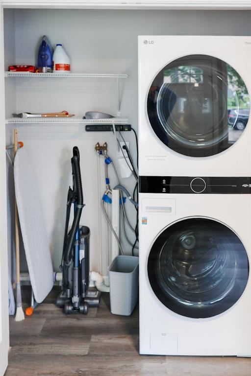 Westerly, Rhode Island, 02891, United States, 3 Bedrooms Bedrooms, ,2 BathroomsBathrooms,Residential,For Sale,1958331