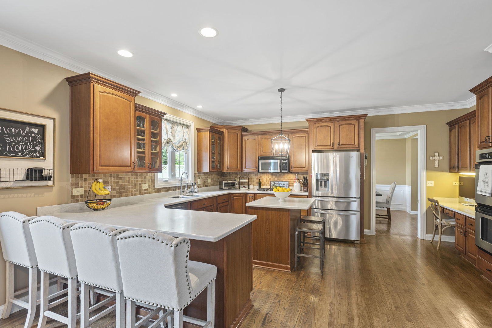 Prospect Heights, Illinois, 60070, United States, 4 Bedrooms Bedrooms, ,4 BathroomsBathrooms,Residential,For Sale,1940157