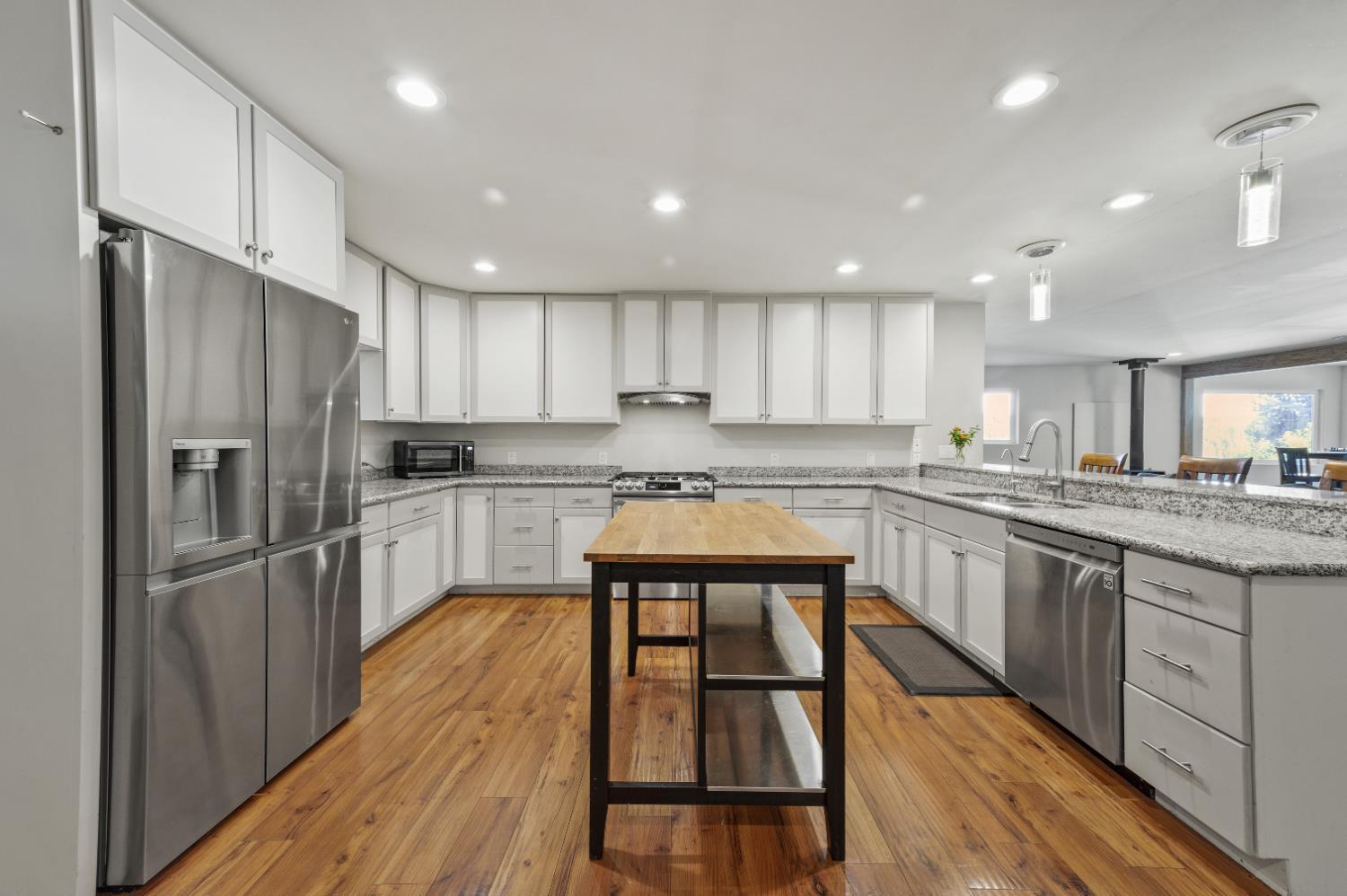 Grass Valley, California, 95945, United States, 4 Bedrooms Bedrooms, ,4 BathroomsBathrooms,Residential,For Sale,1897188