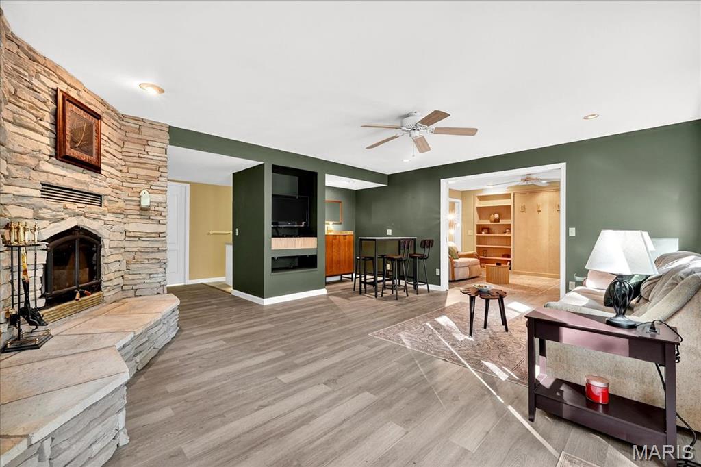 Marthasville, Missouri, 63357, United States, 4 Bedrooms Bedrooms, ,3 BathroomsBathrooms,Residential,For Sale,1973136