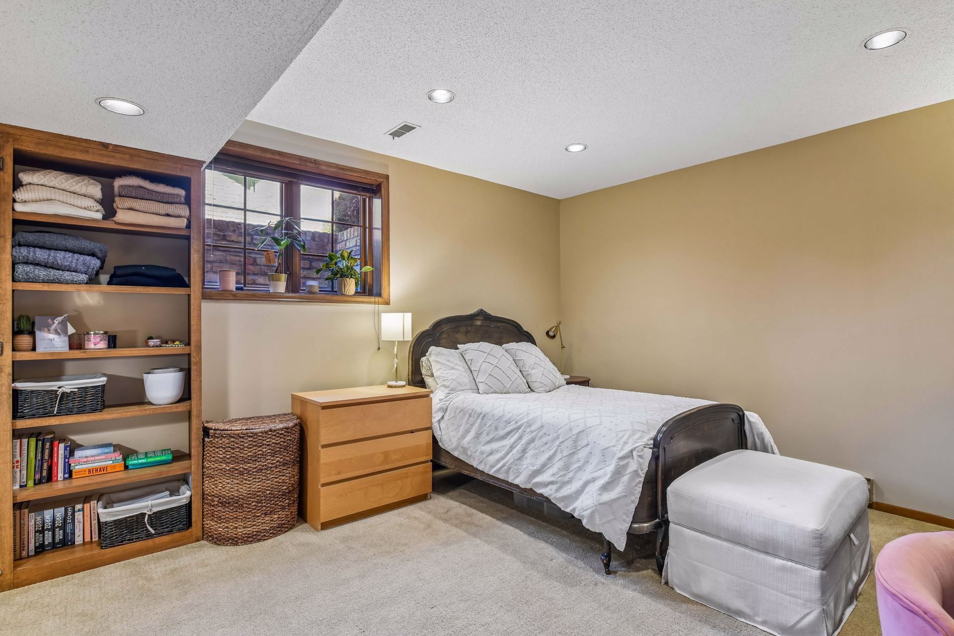  Elegant Home in Parkwood Knolls - 物件實景