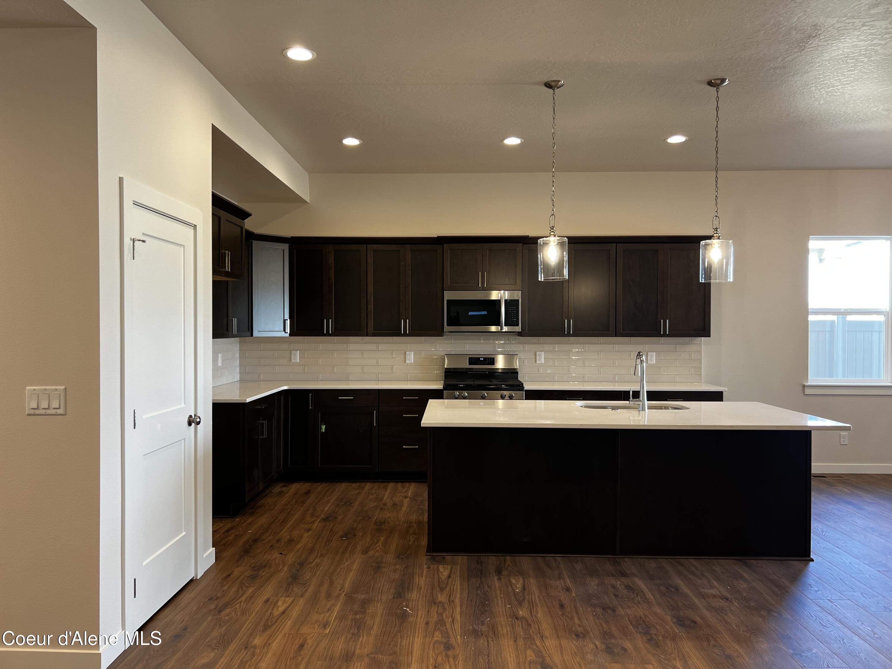 Post Falls, Idaho, 83854, United States, 4 Bedrooms Bedrooms, ,3 BathroomsBathrooms,Residential,For Sale,1920719