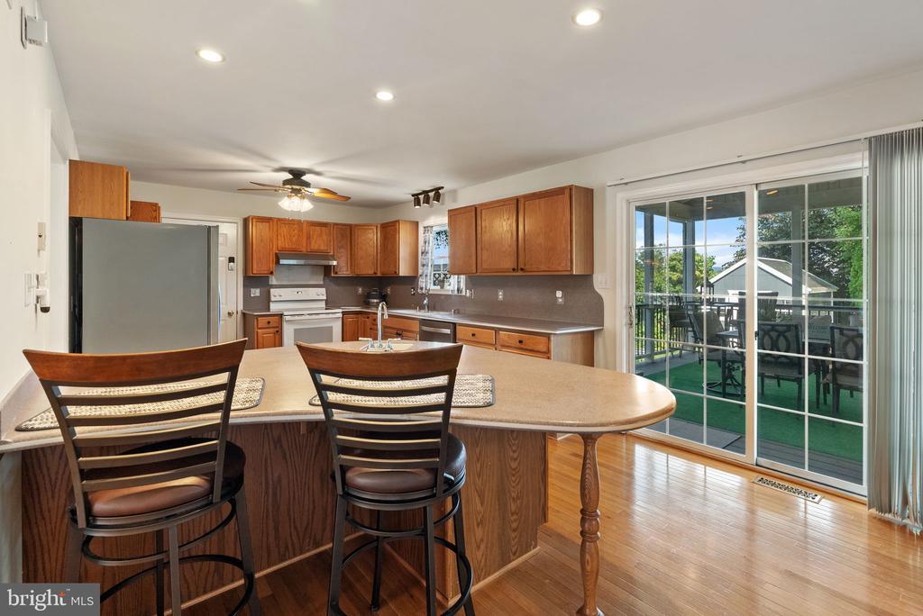Winchester, Virginia, 22601, United States, 3 Bedrooms Bedrooms, ,3 BathroomsBathrooms,Residential,For Sale,1906316