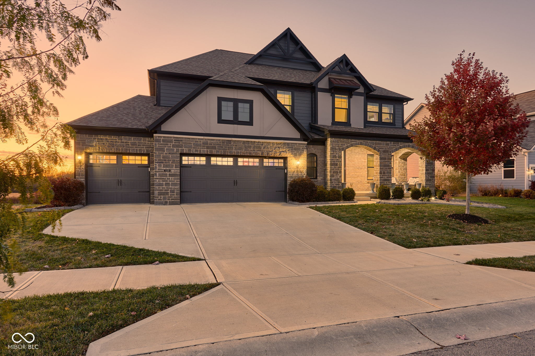 Noblesville, Indiana, 46062, United States, 6 Bedrooms Bedrooms, ,4 BathroomsBathrooms,Residential,For Sale,1987337