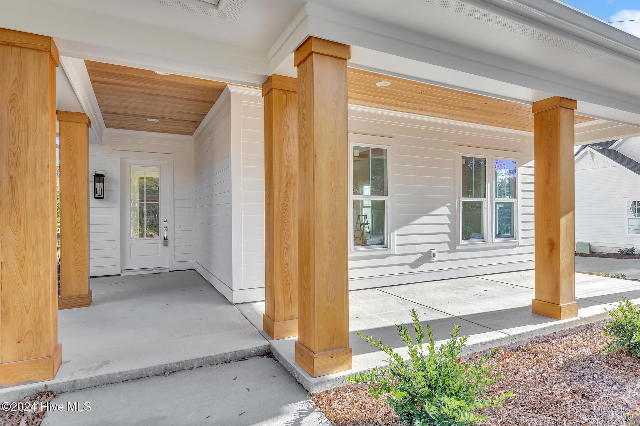 104 Pecan Avenue, Wilmington, North Carolina, 28403, United States, 5 Bedrooms Bedrooms, ,5 BathroomsBathrooms,Residential,For Sale,104 Pecan Avenue,1554082