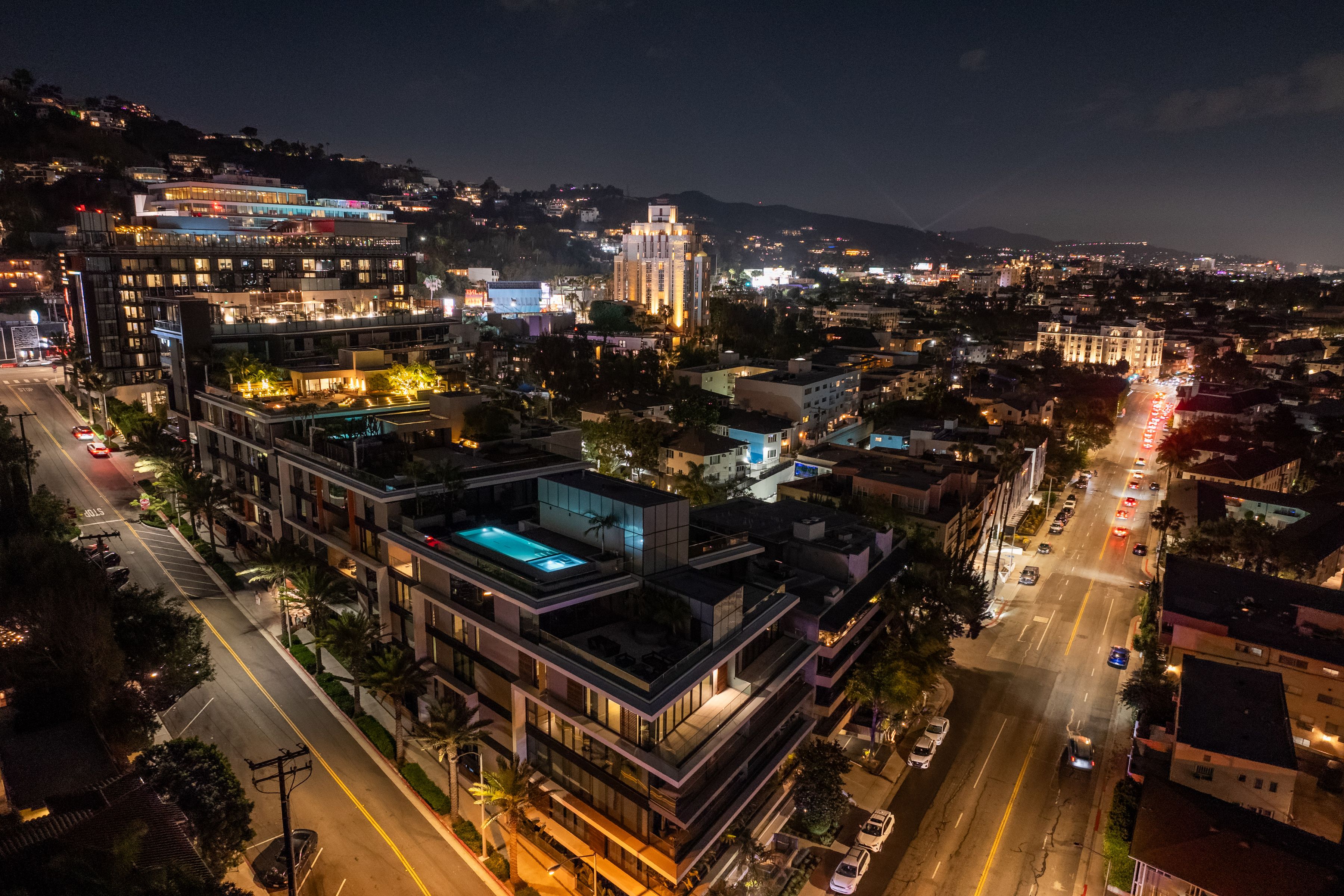  8420 Sunset Blvd - 物件實景