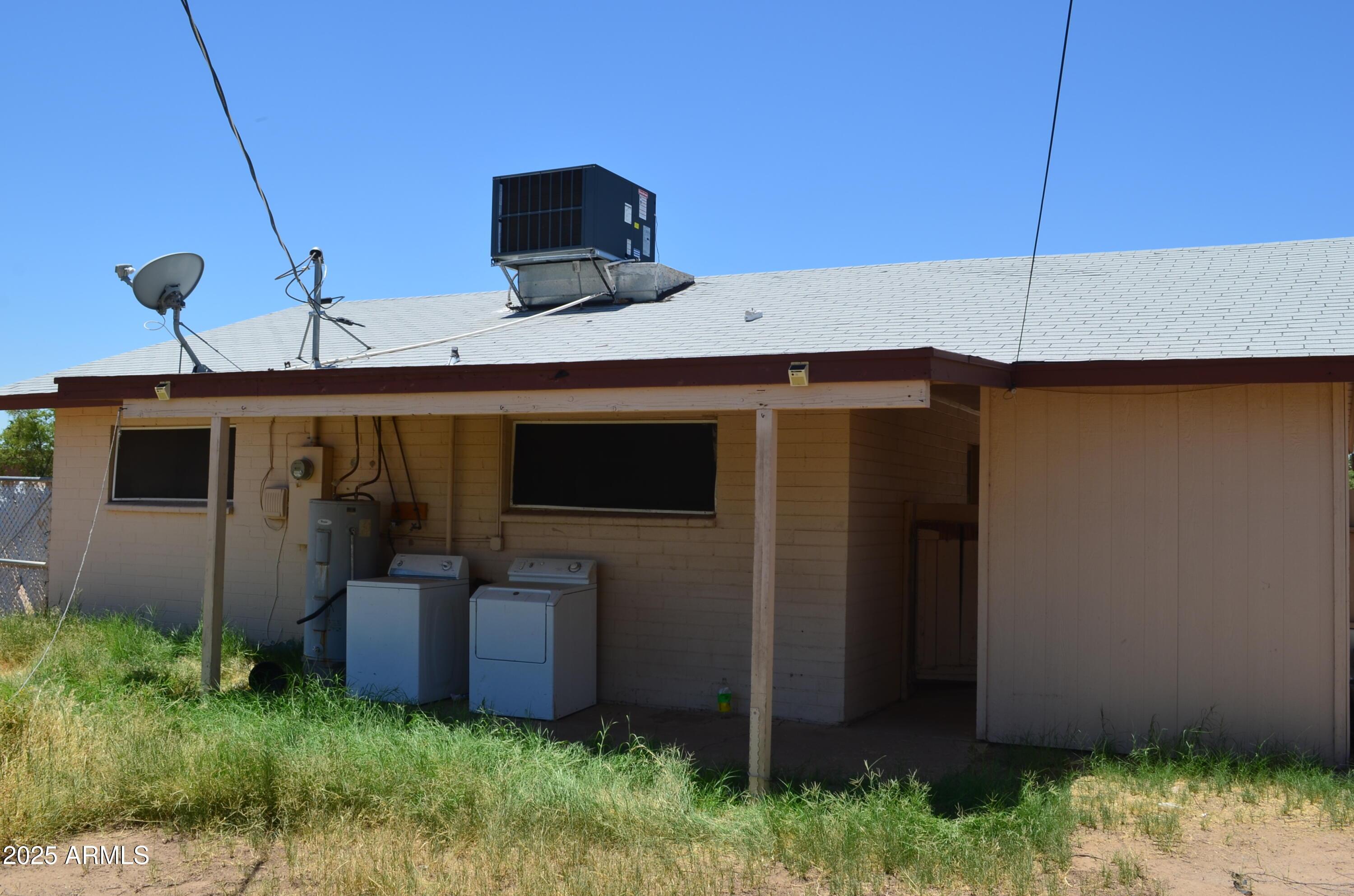 Glendale, Arizona, 85301, United States, 2 Bedrooms Bedrooms, ,1 BathroomBathrooms,Residential,For Sale,1983785