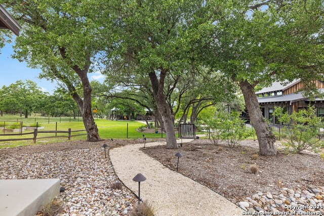 Fredericksburg, Texas, 78624, United States, 4 Bedrooms Bedrooms, ,5 BathroomsBathrooms,Residential,For Sale,1828714
