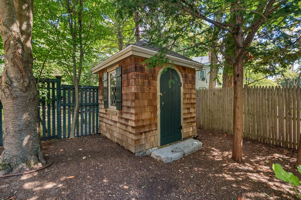Cambridge, Massachusetts, 02138, United States, 6 Bedrooms Bedrooms, ,7 BathroomsBathrooms,Residential,For Sale,1949717
