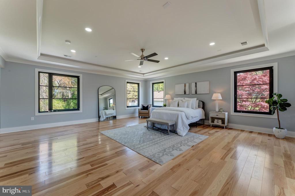 Herndon, Virginia, 20170, United States, 6 Bedrooms Bedrooms, ,6 BathroomsBathrooms,Residential,For Sale,1941281