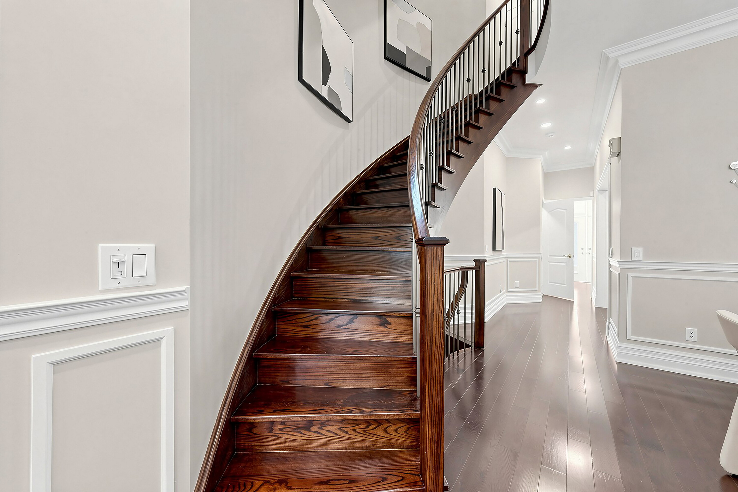  Elegant Townhome in South Hill - 物件實景
