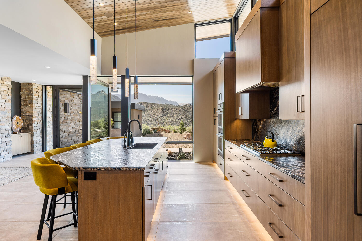 Springdale, Utah, 84767, United States, 4 Bedrooms Bedrooms, ,Residential,For Sale,1991496