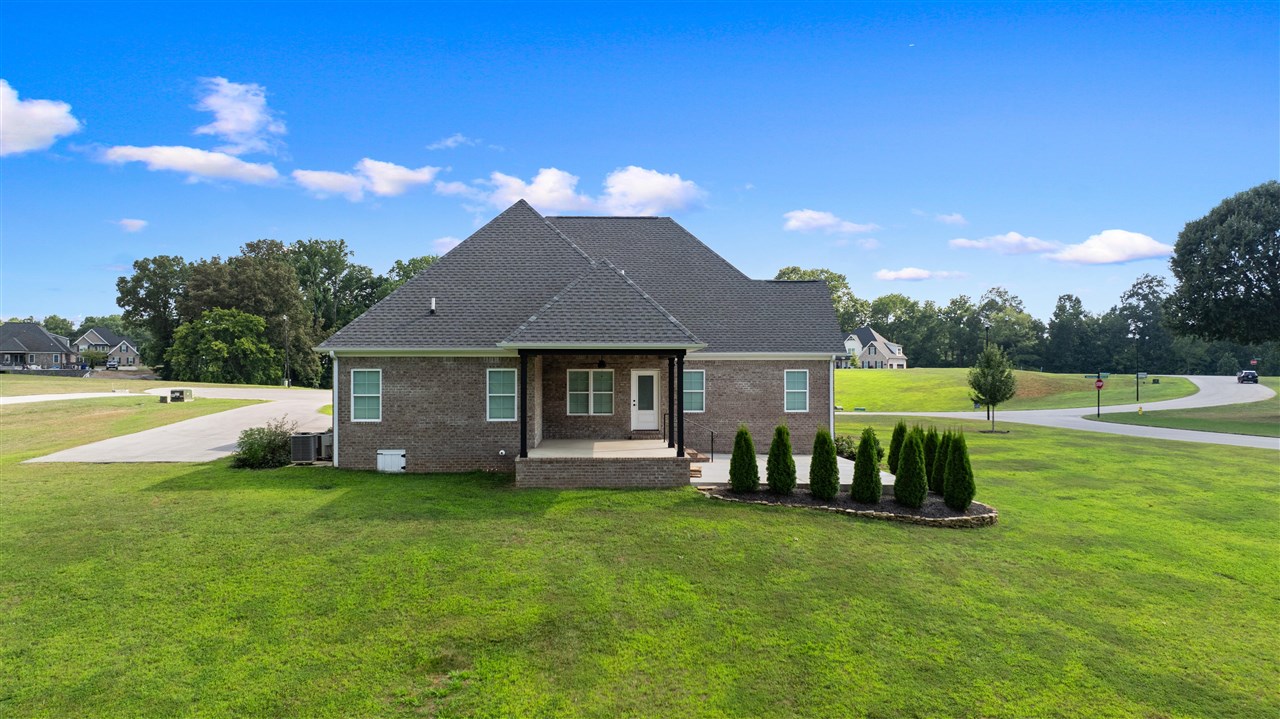 Bowling Green, Kentucky, 42103, United States, 5 Bedrooms Bedrooms, ,3 BathroomsBathrooms,Residential,For Sale,1752751