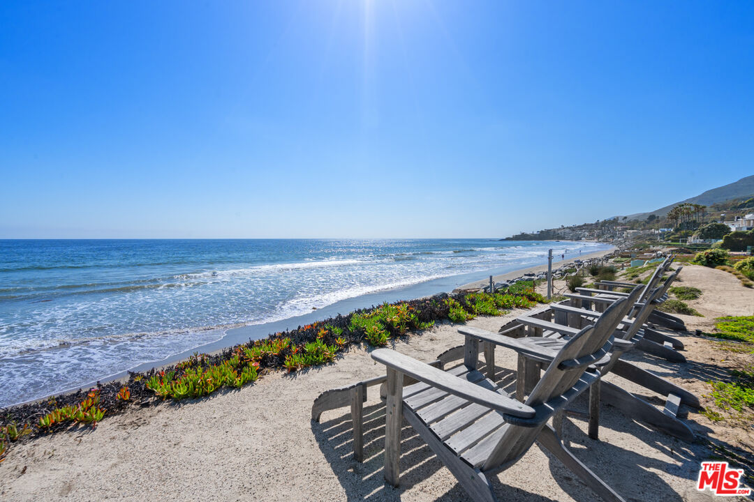 Malibu, California, 90265, United States, 5 Bedrooms Bedrooms, ,2 BathroomsBathrooms,Residential,For Sale,1752333