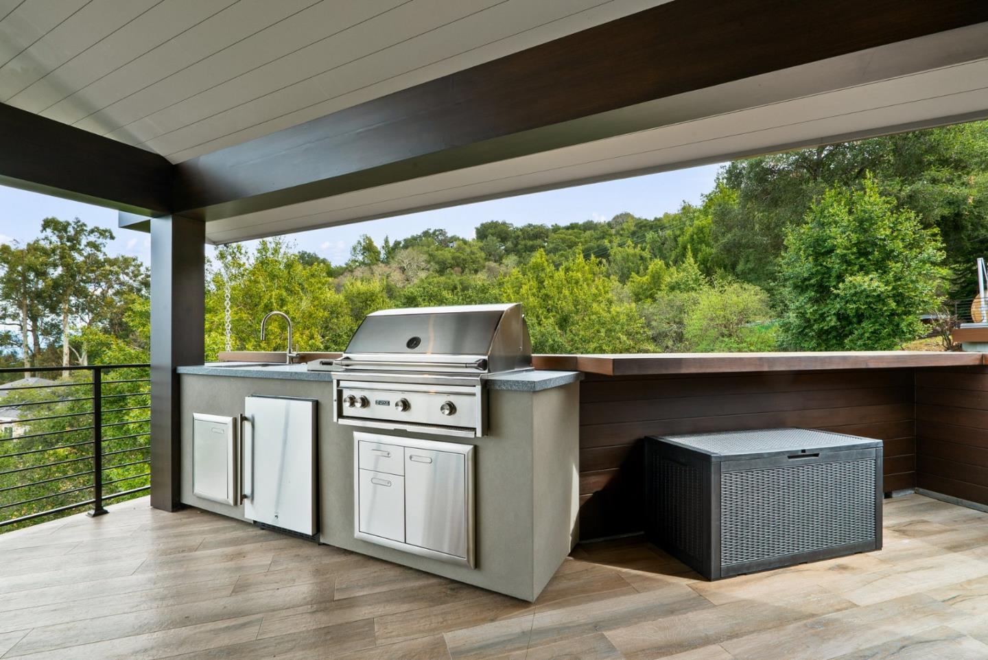 Los Gatos, California, 95030, United States, 5 Bedrooms Bedrooms, ,6 BathroomsBathrooms,Residential,For Sale,1997013