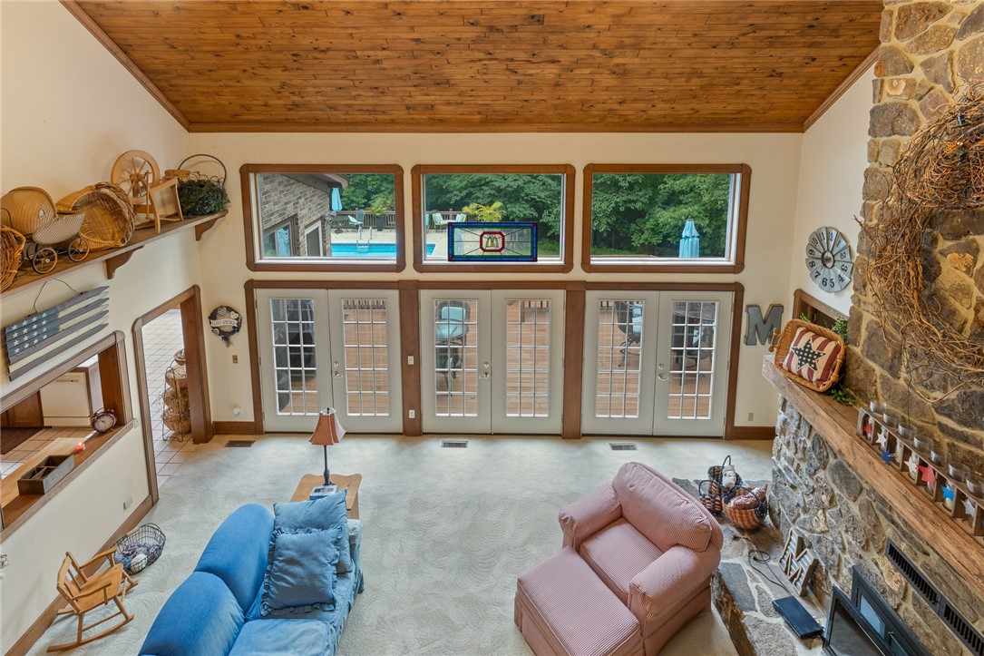 Harrison, Arkansas, 72601, United States, 7 Bedrooms Bedrooms, ,5 BathroomsBathrooms,Residential,For Sale,1850166