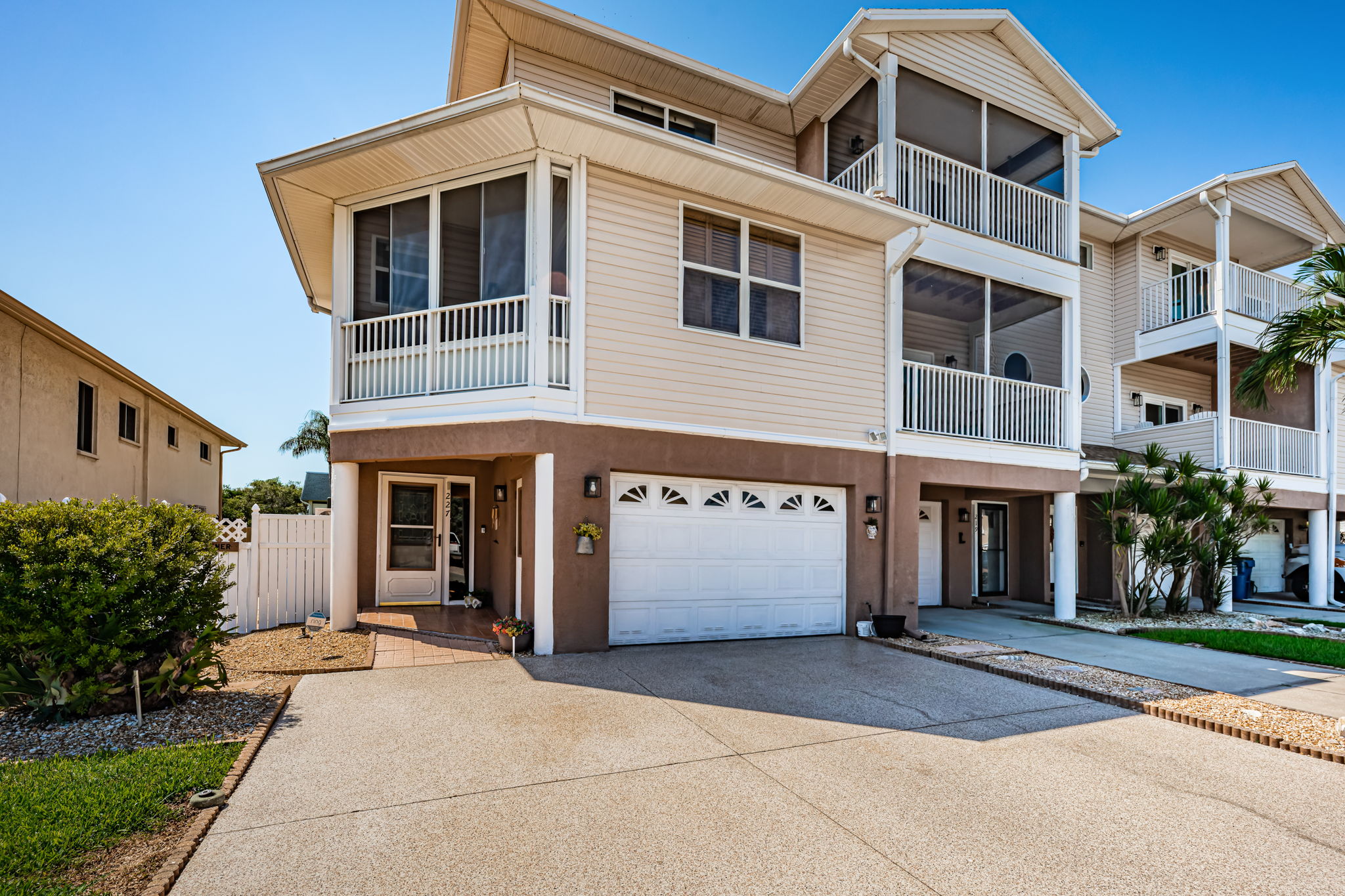 Treasure Island, Florida, 33706, United States, 3 Bedrooms Bedrooms, ,3 BathroomsBathrooms,Residential,For Sale,1981645