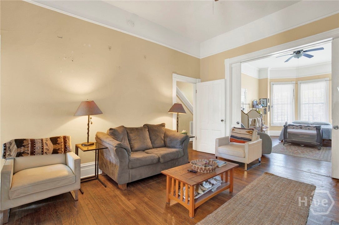 Savannah, Georgia, 31401, United States, 2 Bedrooms Bedrooms, ,3 BathroomsBathrooms,Residential,For Sale,2031134