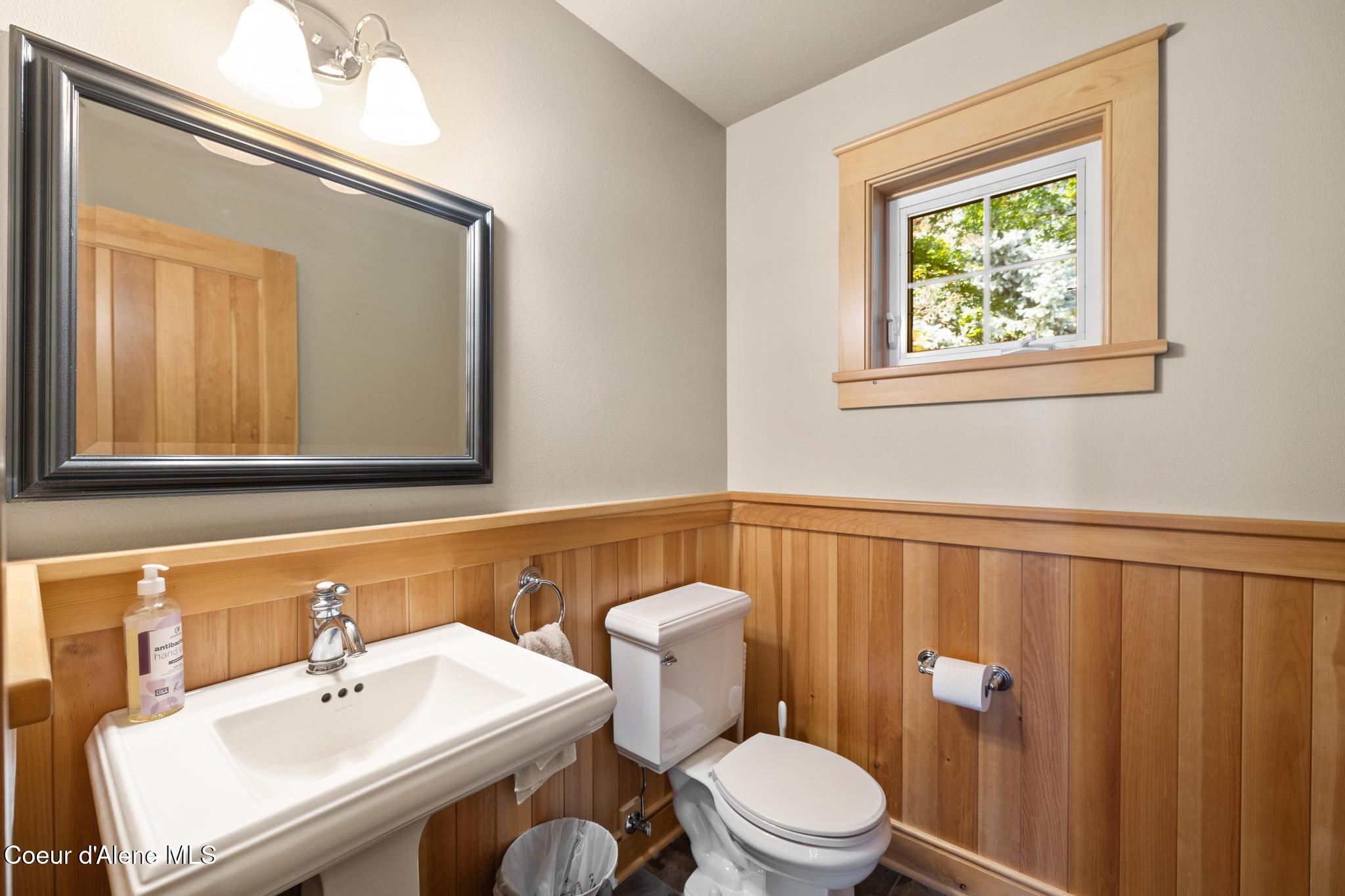Harrison, Idaho, 83833, United States, 4 Bedrooms Bedrooms, ,5 BathroomsBathrooms,Residential,For Sale,1895390