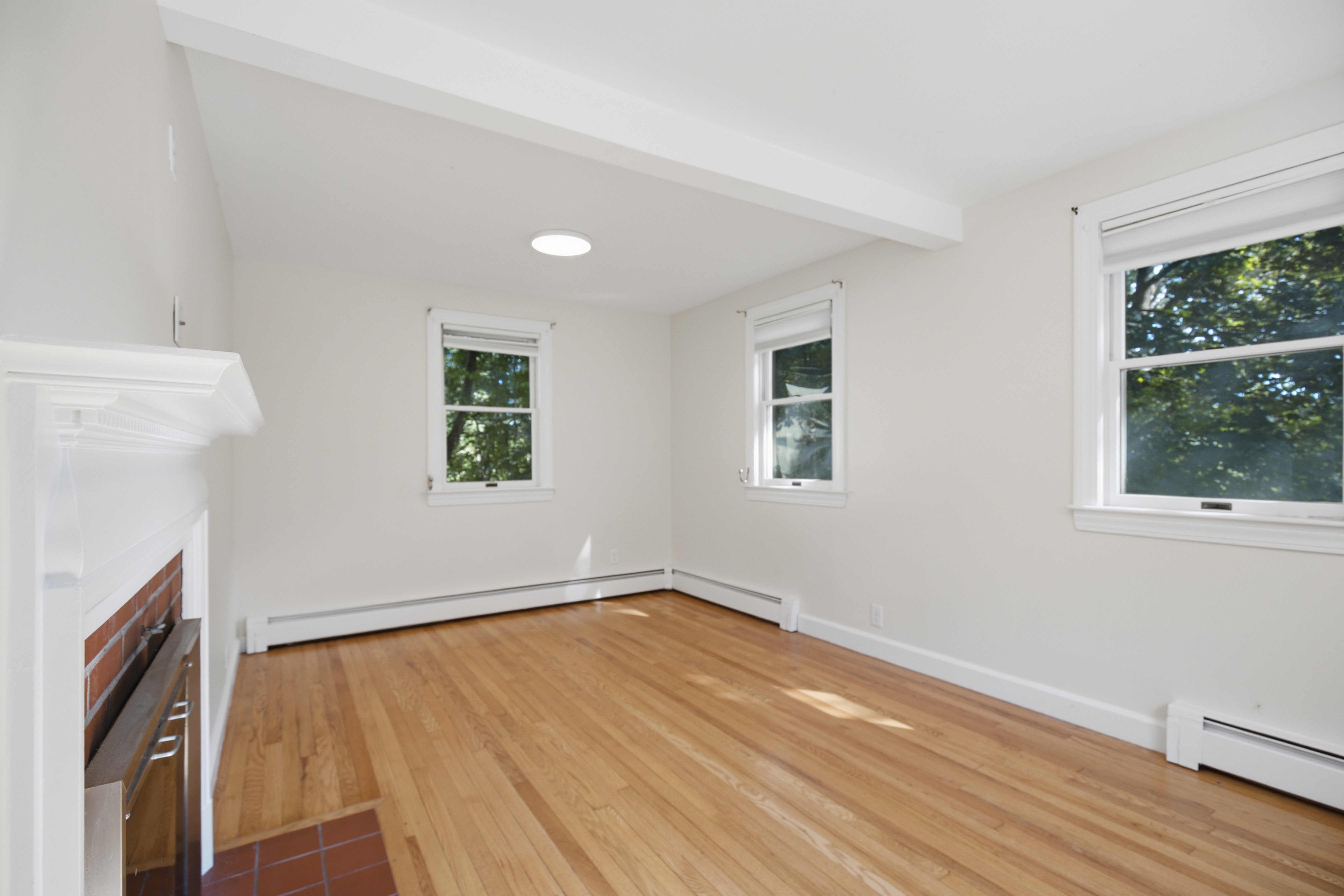  6-8 Center Pl, Stow, MA 01775 - 物件實景