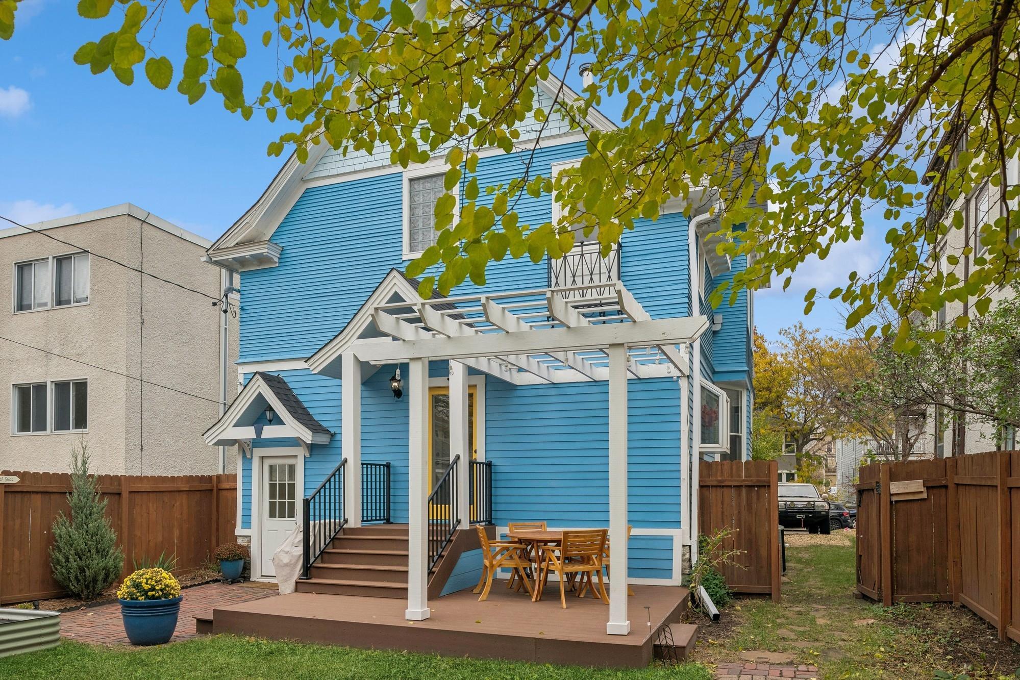 Minneapolis, Minnesota, 55408, United States, 4 Bedrooms Bedrooms, ,2 BathroomsBathrooms,Residential,For Sale,1898421