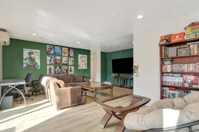San Diego, California, 92129, United States, 2 Bedrooms Bedrooms, ,1 BathroomBathrooms,Residential,For Sale,1895136
