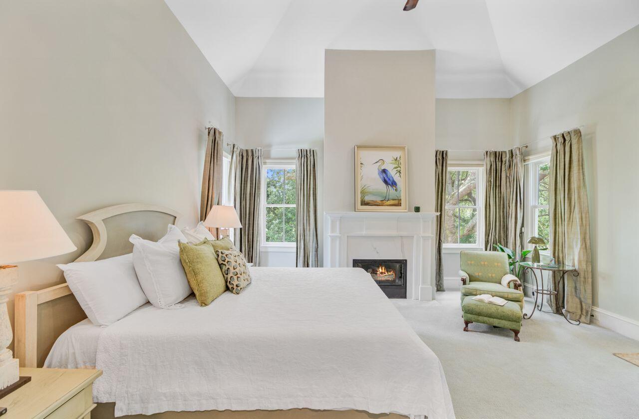 Mount Pleasant, South Carolina, 29464, United States, 5 Bedrooms Bedrooms, ,6 BathroomsBathrooms,Residential,For Sale,1840727