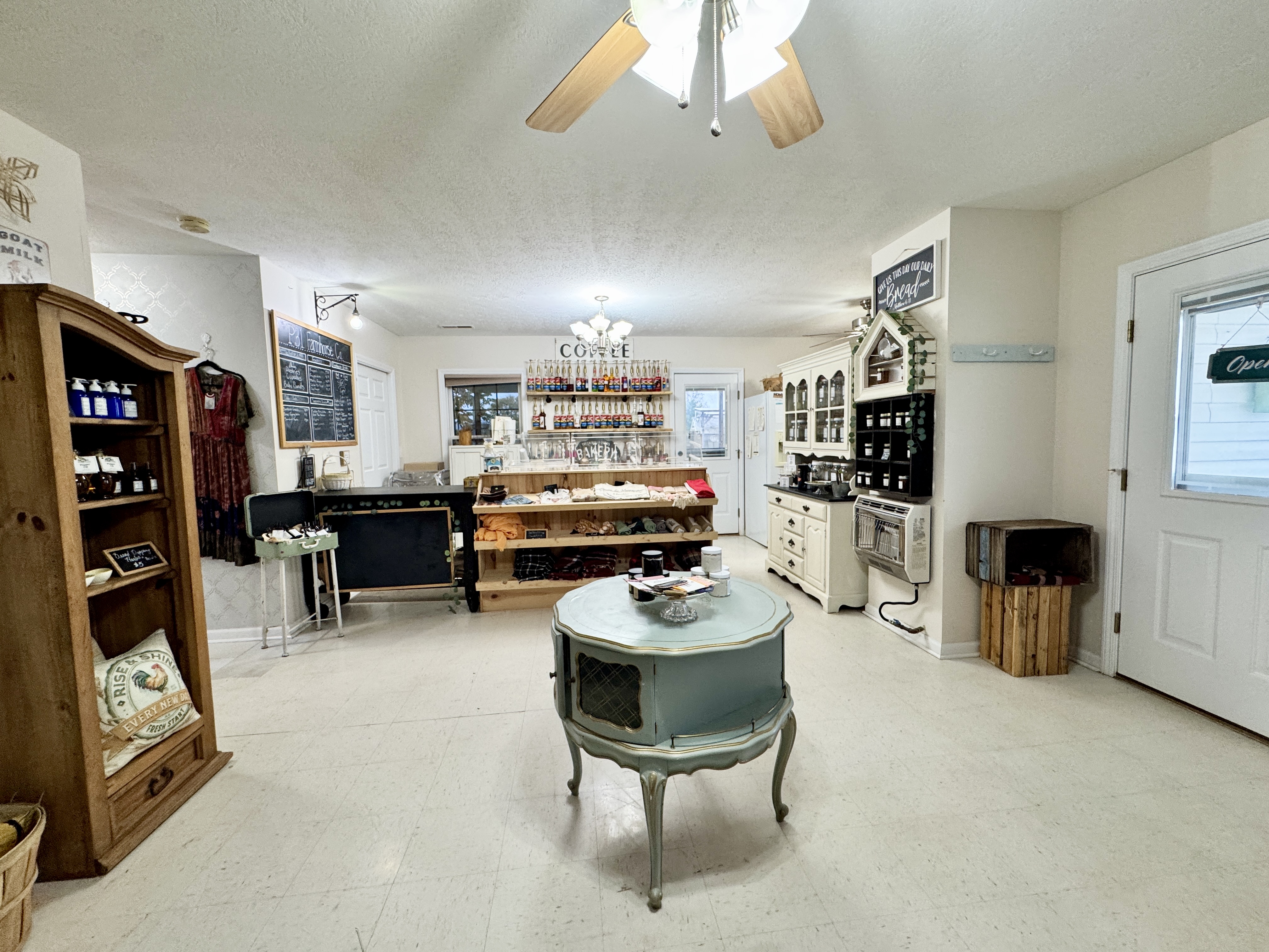 Hillsboro, Kentucky, 41049, United States, 3 Bedrooms Bedrooms, ,3 BathroomsBathrooms,Residential,For Sale,1984101