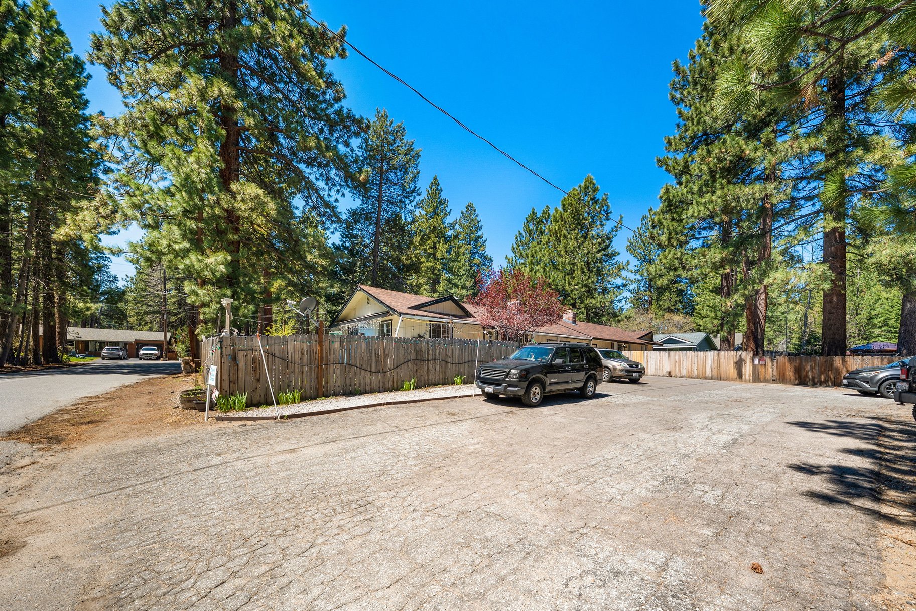  Income-Producing Duplex in South Lake Tahoe - 物件實景