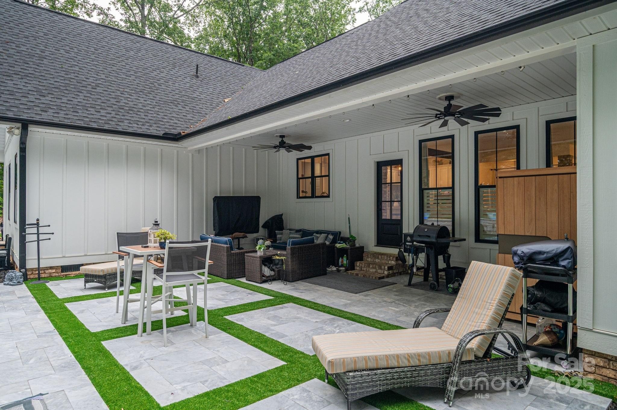 Lincolnton, North Carolina, 28092, United States, 4 Bedrooms Bedrooms, ,2 BathroomsBathrooms,Residential,For Sale,1944846