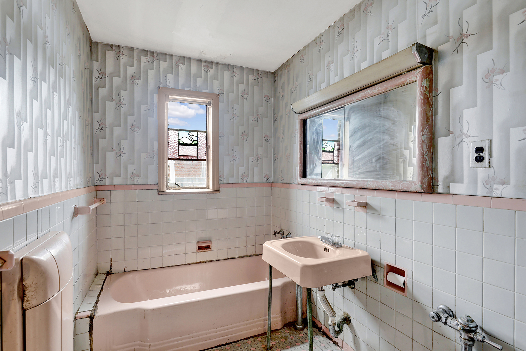 Brooklyn, New York, 11229, United States, 4 Bedrooms Bedrooms, ,3 BathroomsBathrooms,Residential,For Sale,1895272