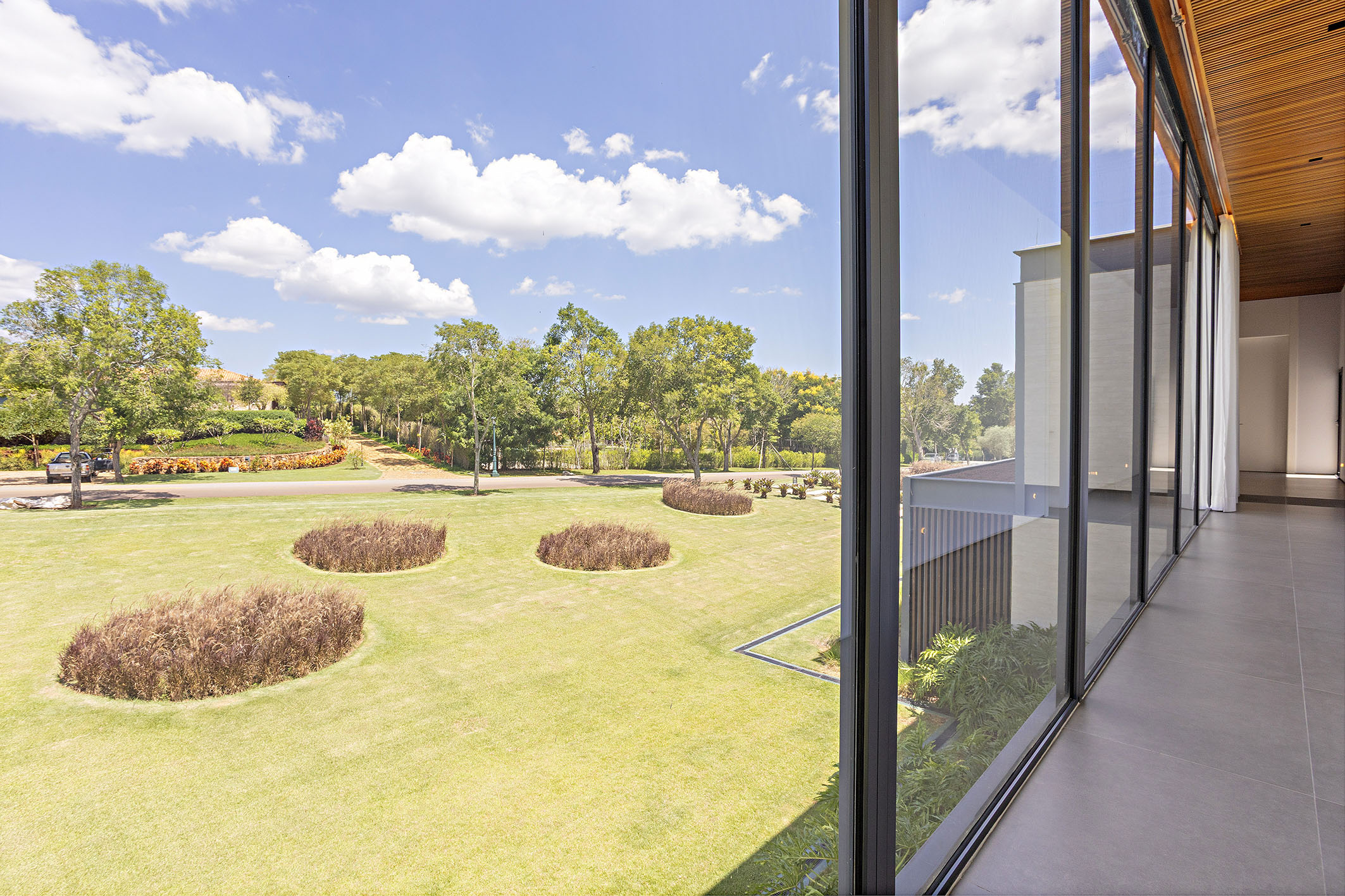  Olegário de Sá-designed residence in a privileged setting at Quinta da Baroneza - 物件實景