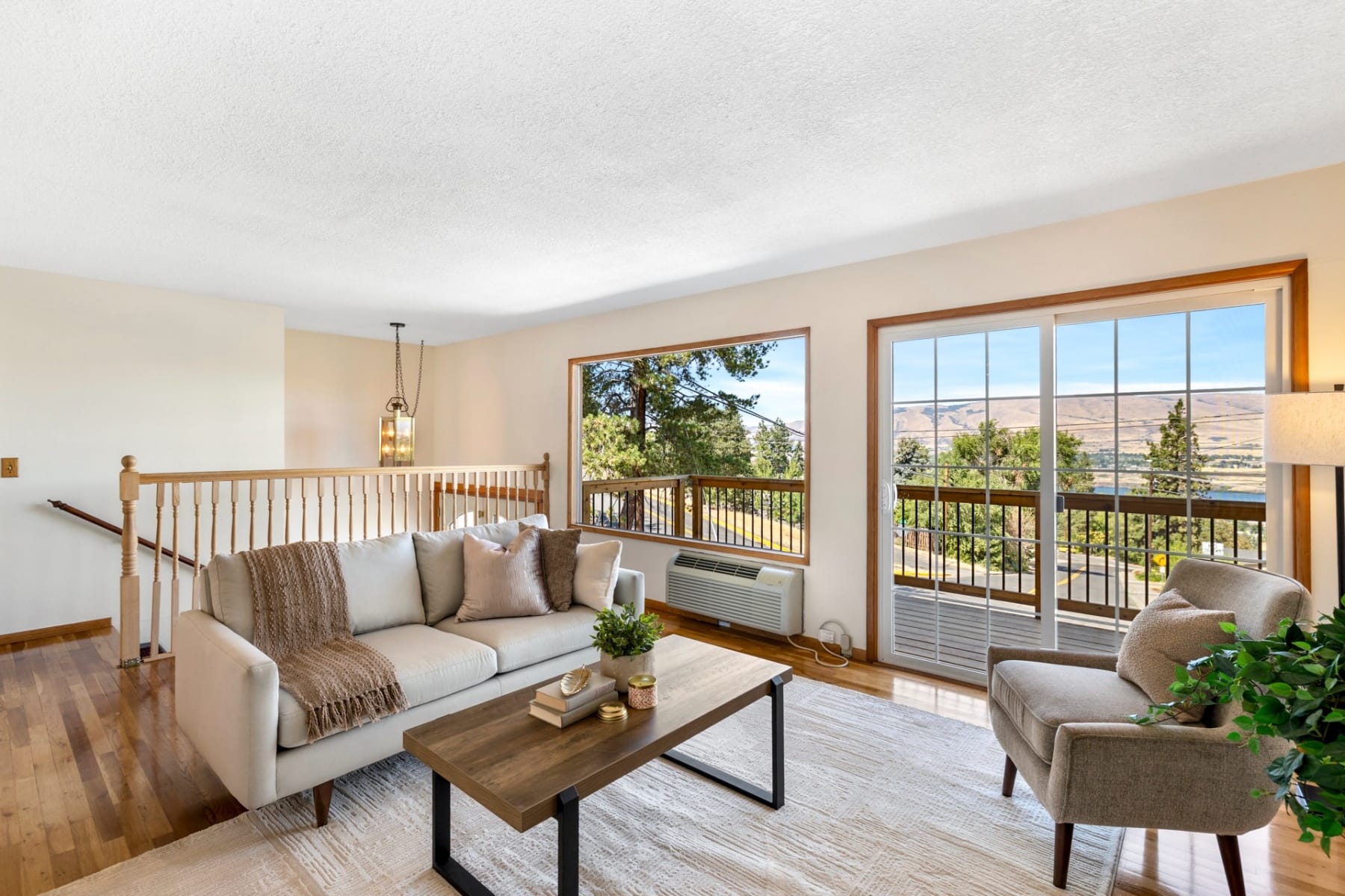  526 E SCENIC DR The Dalles, OR 97058 - 物件實景