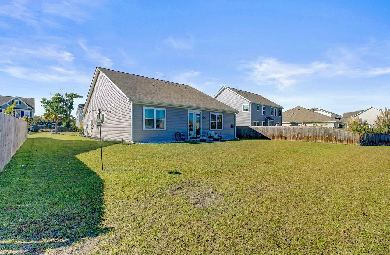 Johns Island, South Carolina, 29455, United States, 4 Bedrooms Bedrooms, ,2 BathroomsBathrooms,Residential,For Sale,1967653