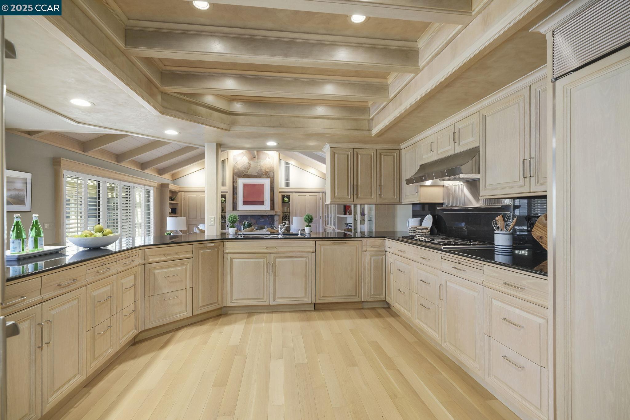 Walnut Creek, California, 94598, United States, 3 Bedrooms Bedrooms, ,3 BathroomsBathrooms,Residential,For Sale,1940979