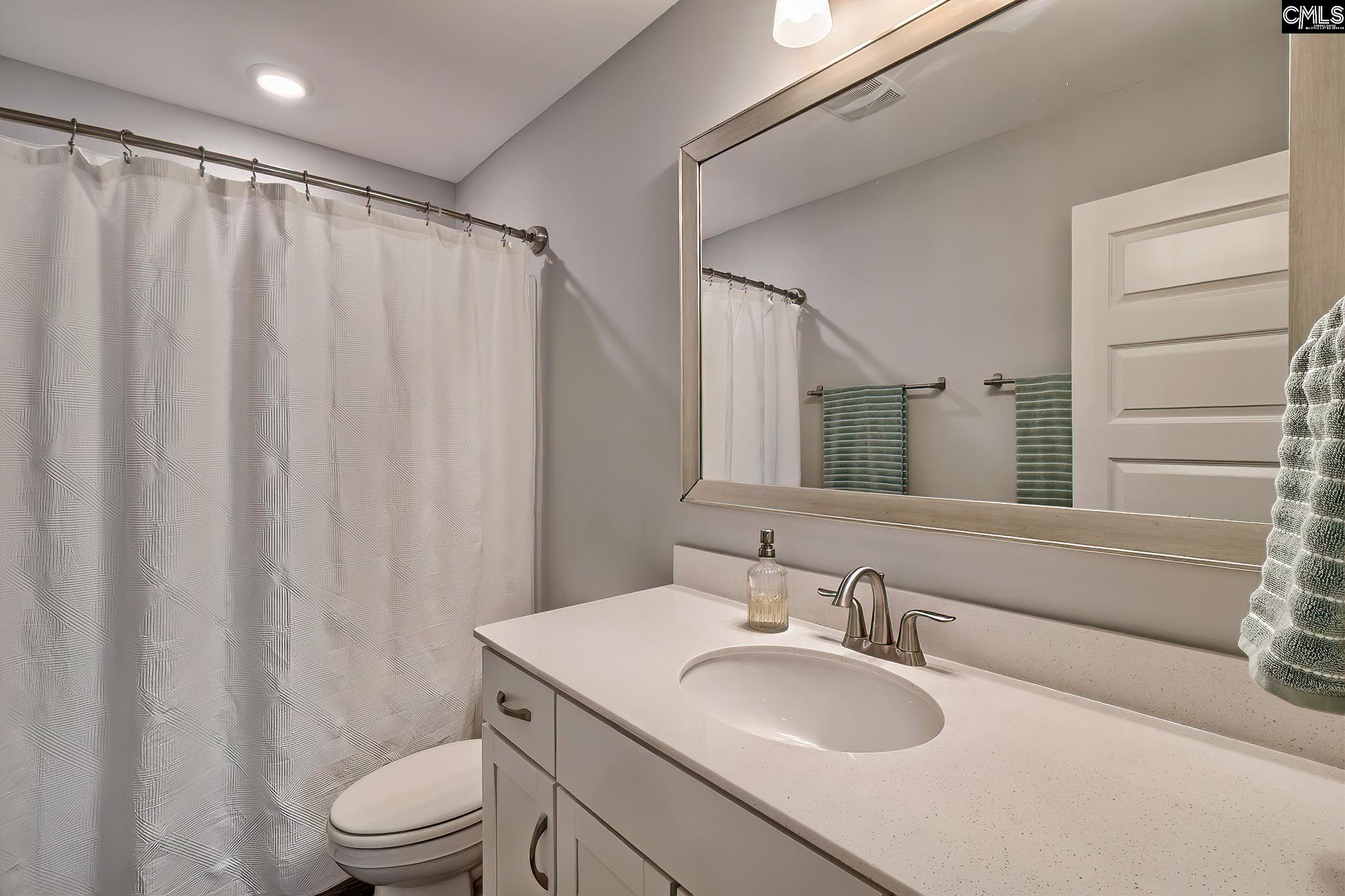 Chapin, South Carolina, 29036, United States, 5 Bedrooms Bedrooms, ,4 BathroomsBathrooms,Residential,For Sale,1967061