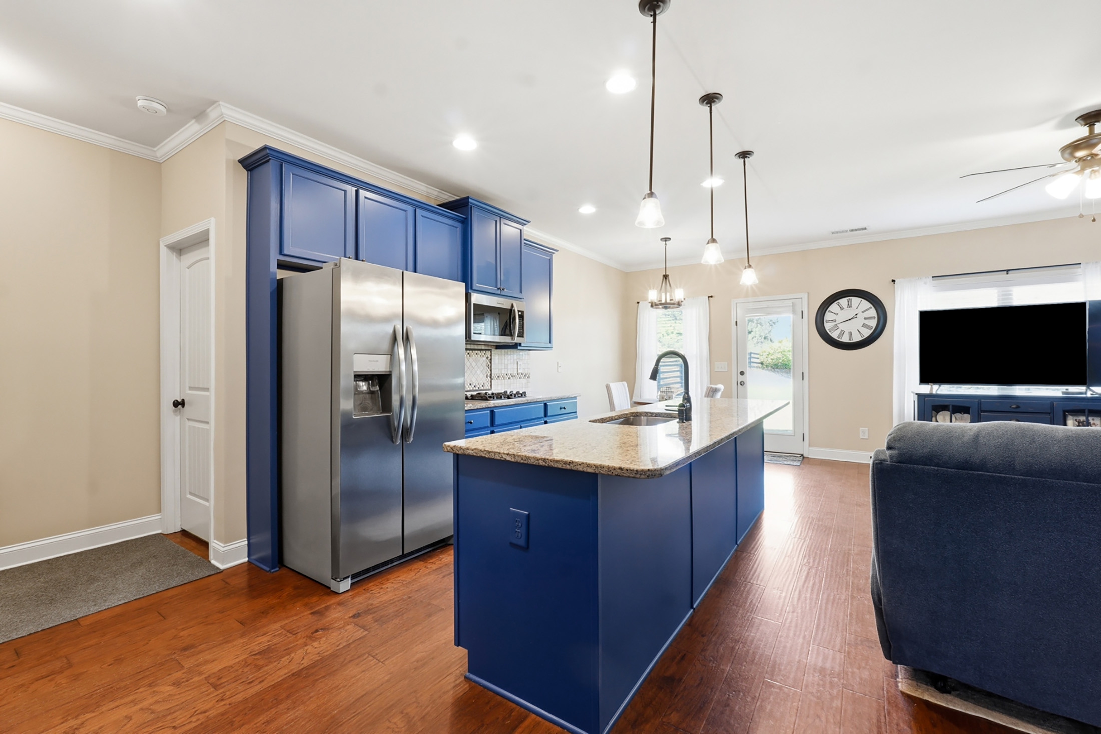  Thoughtfully Designed Craftsman Style Home in Seven Hills - 物件實景
